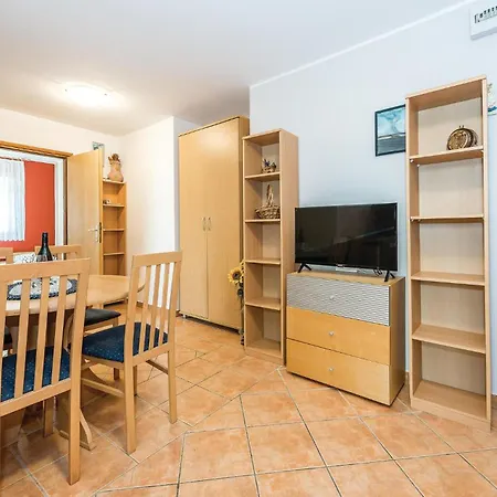 Two-bedroom In Grebaštica