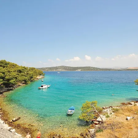 Two-bedroom In Grebaštica
